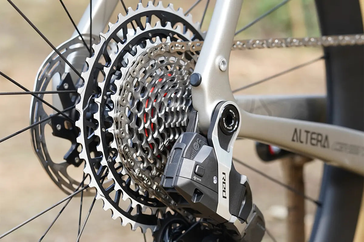 Yoeleo Altera on a new chain and cassette