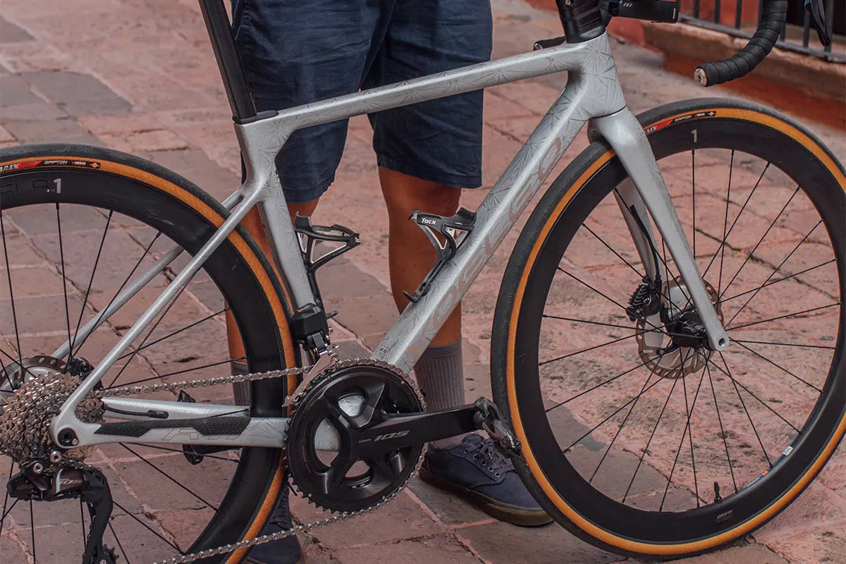 Yoeleo R11 upgraded closeup