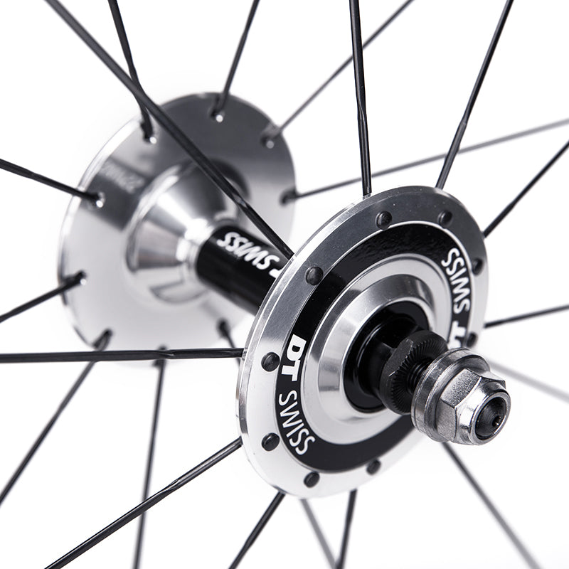 Ensemble de roues de vélo 700C Frein V en carbone Profondeur 38 mm Roues de vélo de route en carbone Ensemble de roues avant arrière Roue de vélo de course pour 8 Ensemble de roues de vélo 700C Frein V en carbone Profondeur 38 mm Roues de vélo de route en carbone Ensemble de roues avant arrière Roue de vélo de course pour 8